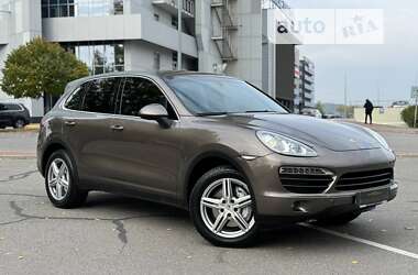 Позашляховик / Кросовер Porsche Cayenne 2011 в Києві