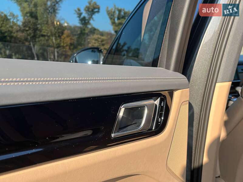 Внедорожник / Кроссовер Porsche Cayenne 2020 в Киеве