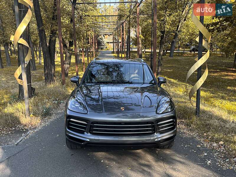 Внедорожник / Кроссовер Porsche Cayenne 2020 в Киеве