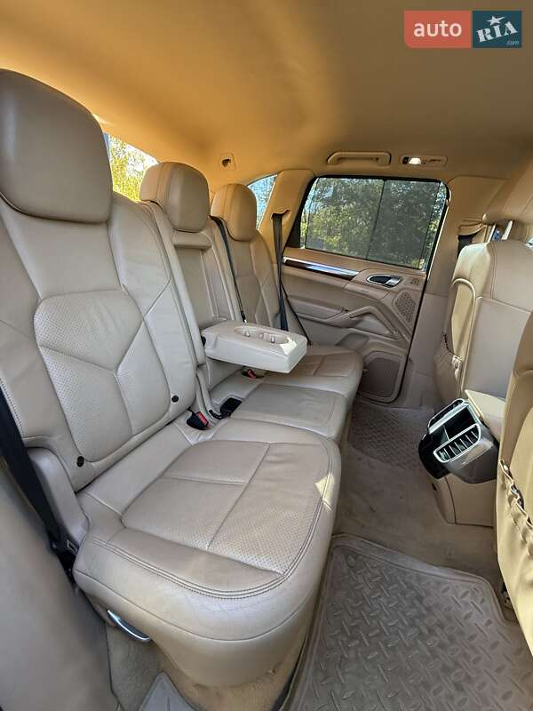Внедорожник / Кроссовер Porsche Cayenne 2011 в Харькове фото 9 Внедорожник / Кроссовер Porsche Cayenne 2011 в Харькове