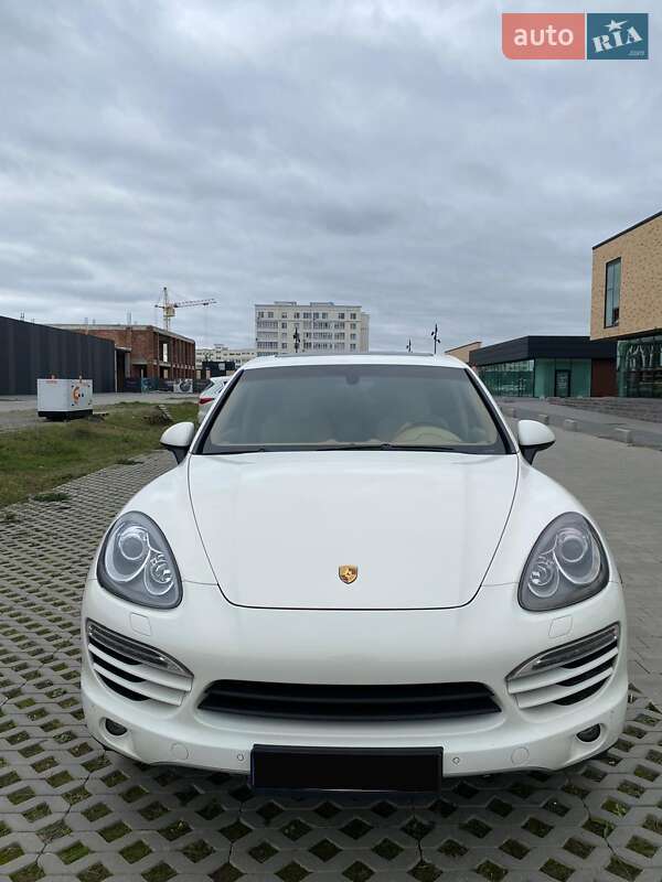 Позашляховик / Кросовер Porsche Cayenne 2011 в Хмельницькому