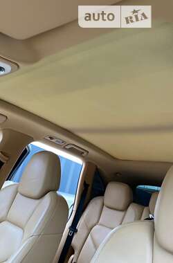 Внедорожник / Кроссовер Porsche Cayenne 2011 в 