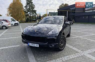 Позашляховик / Кросовер Porsche Cayenne 2016 в 