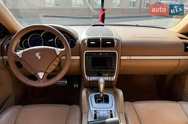 Внедорожник / Кроссовер Porsche Cayenne 2008 в 