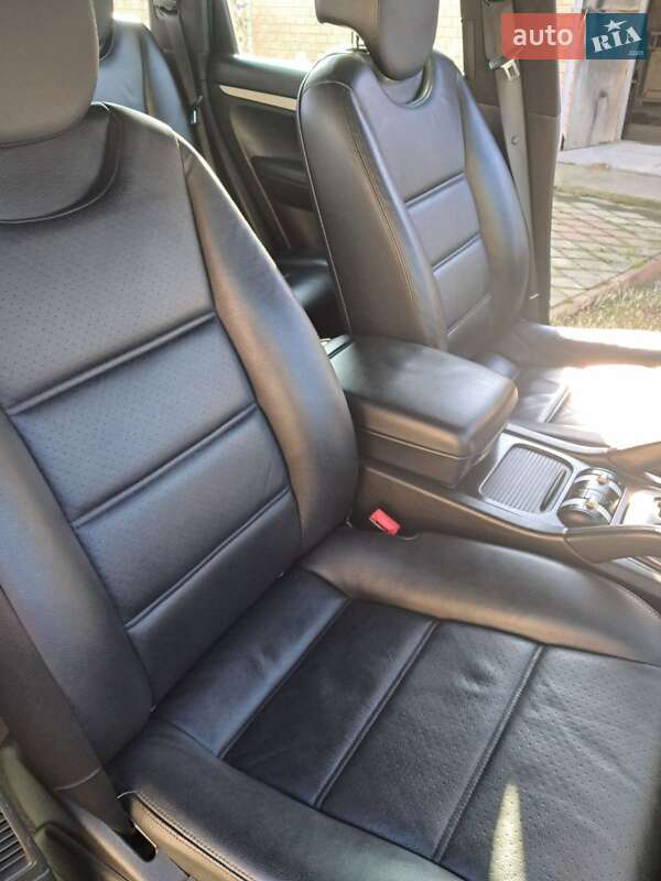 Позашляховик / Кросовер Porsche Cayenne 2008 в Чернівцях