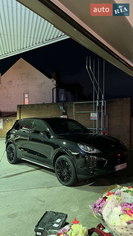 Позашляховик / Кросовер Porsche Cayenne 2013 в Тернополі