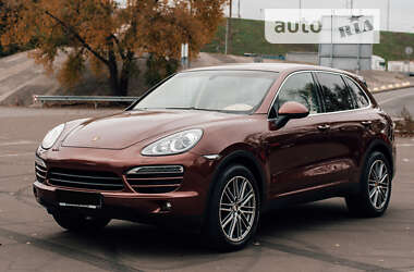 Внедорожник / Кроссовер Porsche Cayenne 2012 в Киеве