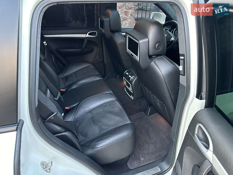 Позашляховик / Кросовер Porsche Cayenne 2008 в Броварах