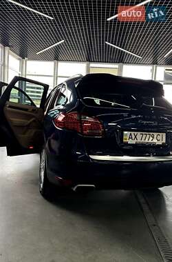 Внедорожник / Кроссовер Porsche Cayenne 2013 в 
