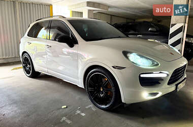 Внедорожник / Кроссовер Porsche Cayenne 2013 в Киеве