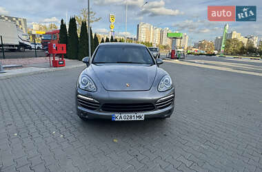Внедорожник / Кроссовер Porsche Cayenne 2013 в 