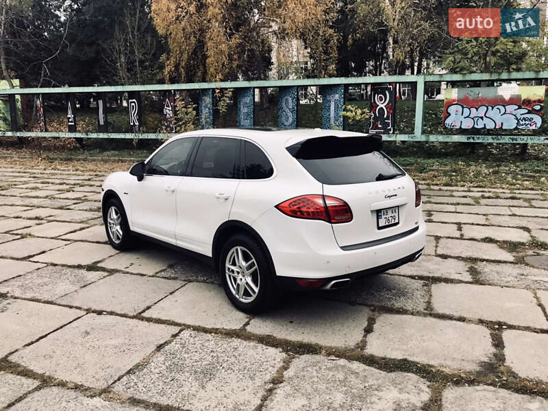 Позашляховик / Кросовер Porsche Cayenne 2013 в Вінниці