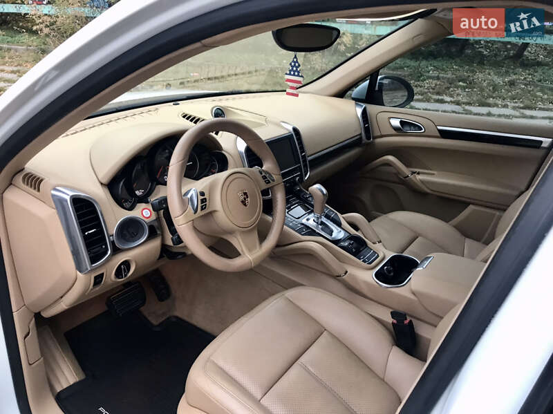 Позашляховик / Кросовер Porsche Cayenne 2013 в Вінниці