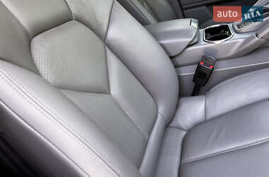 Внедорожник / Кроссовер Porsche Cayenne 2012 в 