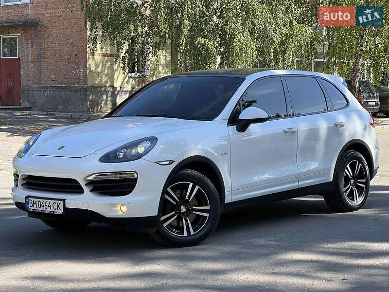 Внедорожник / Кроссовер Porsche Cayenne 2012 в 