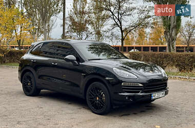 Позашляховик / Кросовер Porsche Cayenne 2014 в Дніпрі