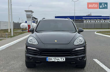 Внедорожник / Кроссовер Porsche Cayenne 2012 в Николаеве