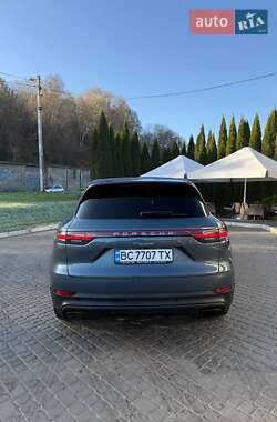 Позашляховик / Кросовер Porsche Cayenne 2019 в Львові