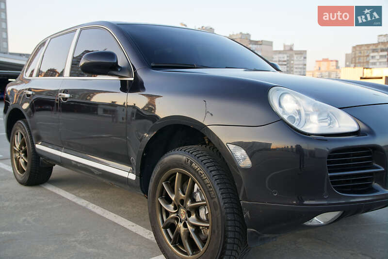 Внедорожник / Кроссовер Porsche Cayenne 2006 в 