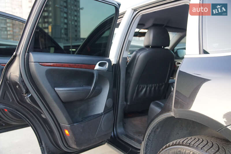 Позашляховик / Кросовер Porsche Cayenne 2006 в Києві