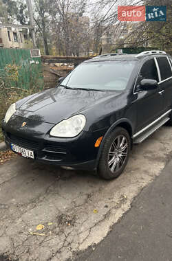 Внедорожник / Кроссовер Porsche Cayenne 2004 в 