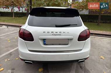 Позашляховик / Кросовер Porsche Cayenne 2012 в Дніпрі