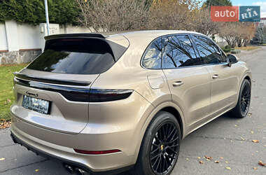 Позашляховик / Кросовер Porsche Cayenne 2018 в Києві