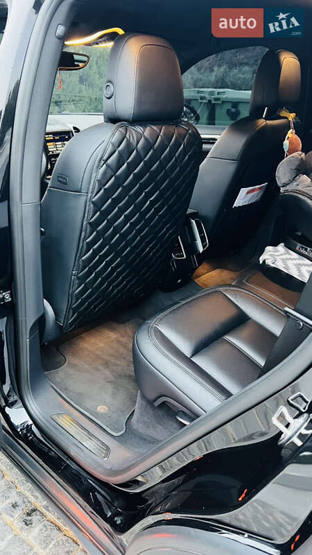 Позашляховик / Кросовер Porsche Cayenne 2016 в Києві