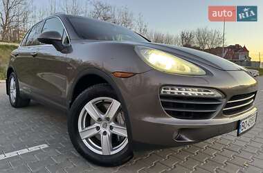 Внедорожник / Кроссовер Porsche Cayenne 2012 в 