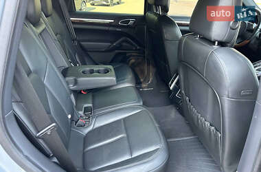 Позашляховик / Кросовер Porsche Cayenne 2012 в 