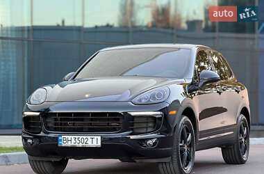 Внедорожник / Кроссовер Porsche Cayenne 2015 в Одессе