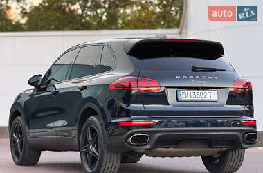 Внедорожник / Кроссовер Porsche Cayenne 2015 в Одессе