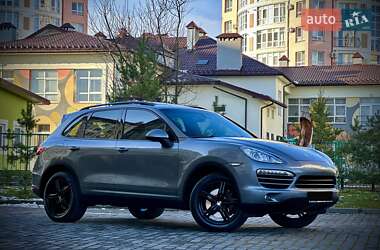 Позашляховик / Кросовер Porsche Cayenne 2014 в 