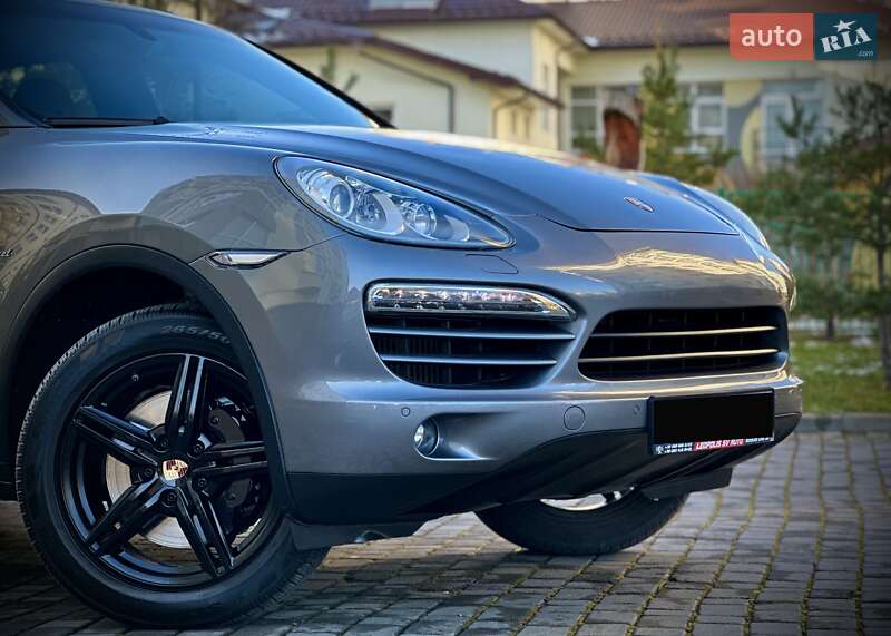 Внедорожник / Кроссовер Porsche Cayenne 2014 в Ивано-Франковске