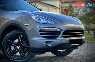 Позашляховик / Кросовер Porsche Cayenne 2014 в 