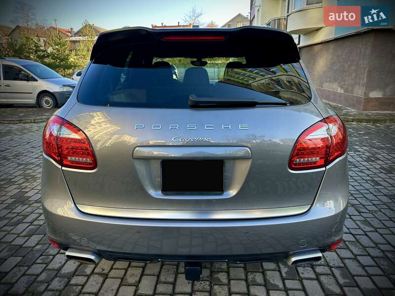 Внедорожник / Кроссовер Porsche Cayenne 2014 в Ивано-Франковске