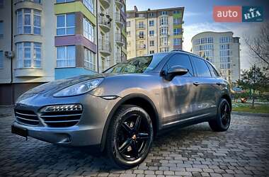 Позашляховик / Кросовер Porsche Cayenne 2014 в 