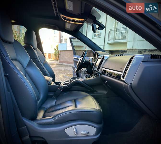 Внедорожник / Кроссовер Porsche Cayenne 2014 в Ивано-Франковске
