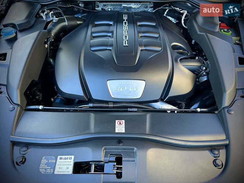 Внедорожник / Кроссовер Porsche Cayenne 2014 в Ивано-Франковске