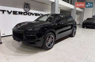 Внедорожник / Кроссовер Porsche Cayenne 2023 в Одессе