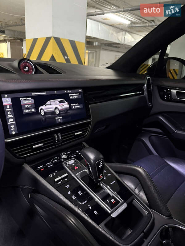 Внедорожник / Кроссовер Porsche Cayenne 2018 в Одессе