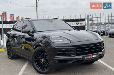 Внедорожник / Кроссовер Porsche Cayenne 2023 в Киеве