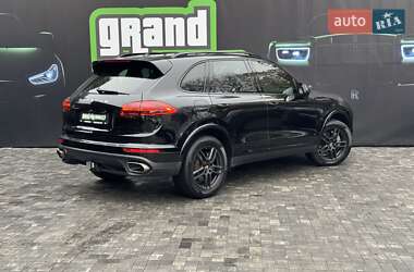 Внедорожник / Кроссовер Porsche Cayenne 2014 в 