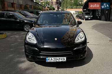 Внедорожник / Кроссовер Porsche Cayenne 2014 в Киеве