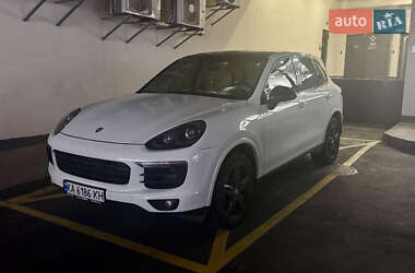 Позашляховик / Кросовер Porsche Cayenne 2013 в Києві