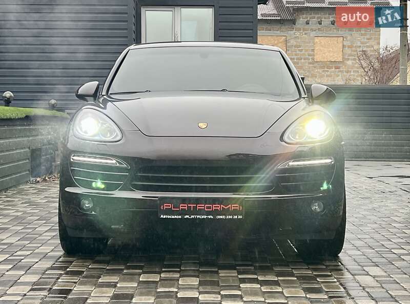Внедорожник / Кроссовер Porsche Cayenne 2013 в Киеве