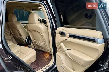 Позашляховик / Кросовер Porsche Cayenne 2013 в 