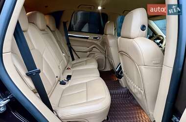Позашляховик / Кросовер Porsche Cayenne 2013 в 
