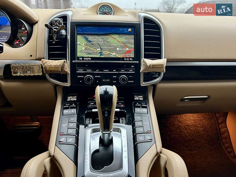 Внедорожник / Кроссовер Porsche Cayenne 2013 в Киеве