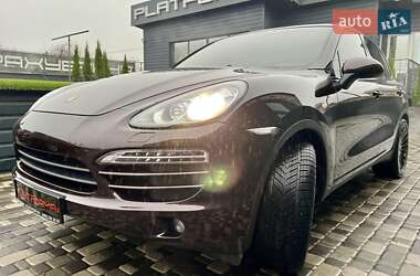 Позашляховик / Кросовер Porsche Cayenne 2013 в 